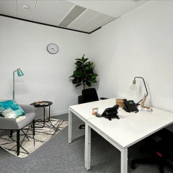 Office suite to lease in Glasgow
