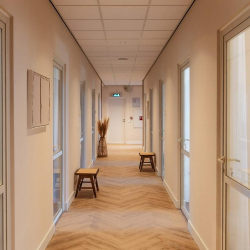 Interior of 100, Zeestraat