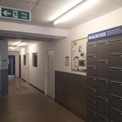 Office suites in central Byfleet