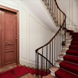 Exterior image of 11 bis rue de Moscou