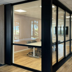 Executive suite to rent in Bègles 