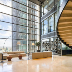 Office suite to rent in London
