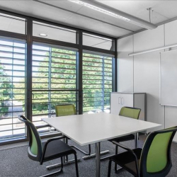 Executive offices in central Luton
