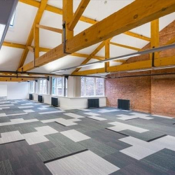 Office suite to rent in Manchester