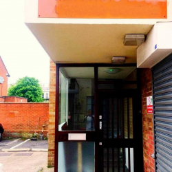 Office accomodations to let in London