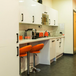 Serviced office to rent in Leeds