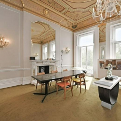 118 Piccadilly