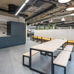 Serviced office centre to let in London