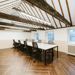 Office accomodation to rent in London