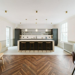 Serviced offices to let in London