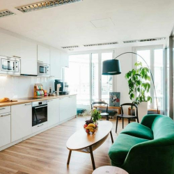 12, Theresienhöhe office accommodations