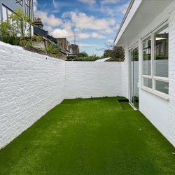 Office accomodations to let in London