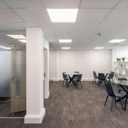 Serviced office to let in Aylesbury