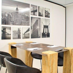 Exterior image of 13 Cours Valmy