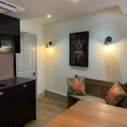 13, Upper High Street serviced offices