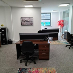 Office suite to let in London