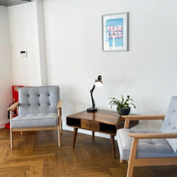 Executive office centre to let in Oxford
