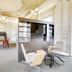 14 rue de Dunkerque, SNCF Station serviced offices
