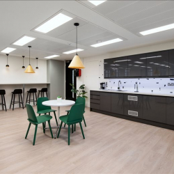 Office accomodations to rent in London