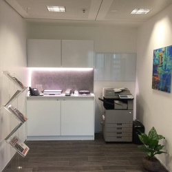 Serviced office to let in Paris