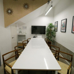 Office suite to rent in London