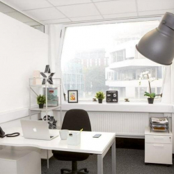 Serviced office - London