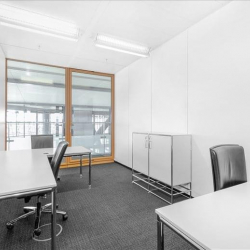 17 Etage, Stadttor 1 serviced offices
