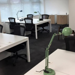 Serviced office centre to let in London