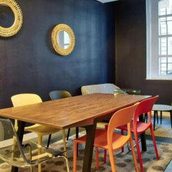 Offices at 18 Rue d'Hauteville