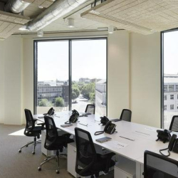 Office suite to rent in London
