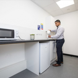 Office suite in Guildford