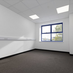 Serviced office to lease in Guildford