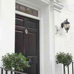 Exterior image of 19 West Street, Carlton House, Surrey