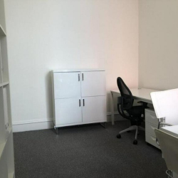 Executive office to rent in Torquay
