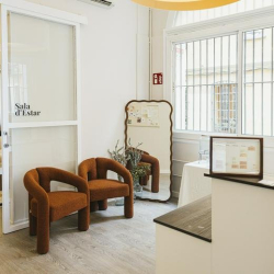 Exterior view of 2, Carrer de Mozart