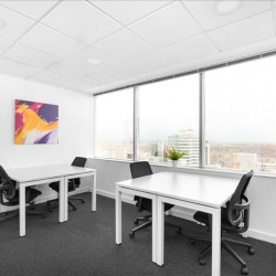Serviced office to let in Cardiff