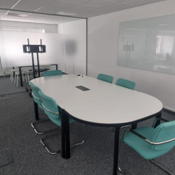 Executive offices in central Wokingham