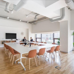 2 Maidan Nezalezhnosty sq. serviced office centres