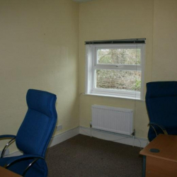 Executive office to let in Farnham