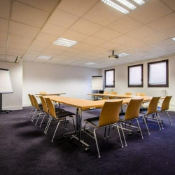 Office suites to let in Paris