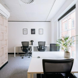 Serviced office - London