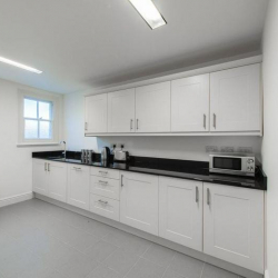 Serviced office to lease in Huntingdon