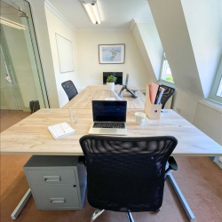 Office suite to rent in London