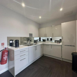 Executive offices to lease in Nottingham