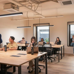 Offices at 21, Calle Compositor Lehmberg Ruiz