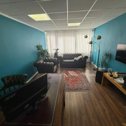 214, Upper Fifth Street office spaces