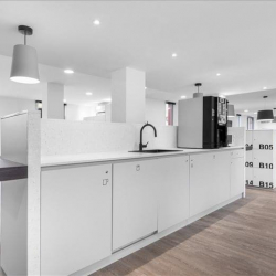 Exterior image of 22 Place de la Gare, Stop & Work, Brunoy, Stop & Work Brunoy, Brunoy