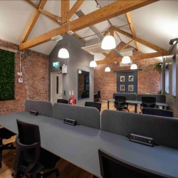 Serviced office to let in Manchester