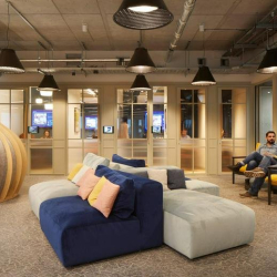 Serviced office - London