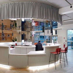 Office accomodations to hire in Paris